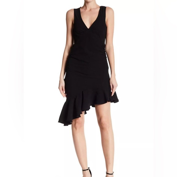 NWT Romeo + Juliet Black Asymmetric Ruffle Dress Size Medium - Picture 2 of 5